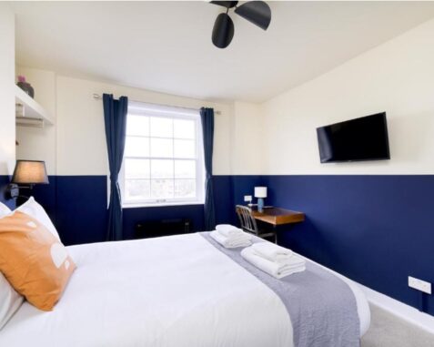 Spacious En-Suite Room with City Views, Brick Lane
