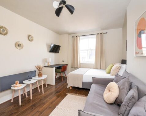 Private City View En-Suite Studio Flat, Shoreditch